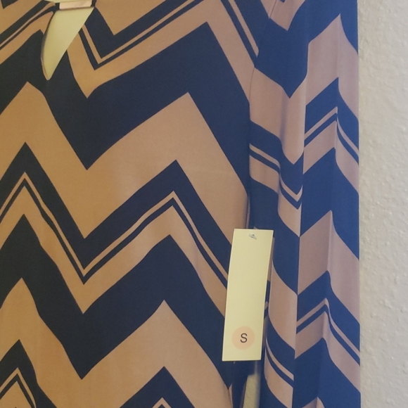 NEW Zigzag round neckline black tan midi dress - Picture 5 of 5